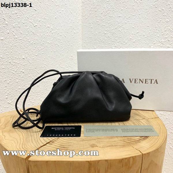 竭誠精品BOTTEGA VENETABottega Veneta黑色餃子包雲朵包blpj13338