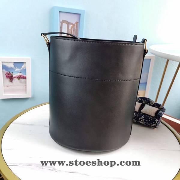 經典款A貨celine新品水桶新品秀場SHOW Maillon_ F/W2020秋冬小牛皮水桶blpj13520 2 經典款A貨celine新品水桶新品秀場SHOW Maillon_ F/W2020秋冬小牛皮水桶blpj13520