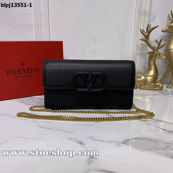 頂級高仿Valentino華倫天奴2020款春夏採用手掌紋牛皮blpj13551 1 頂級高仿Valentino華倫天奴2020款春夏採用手掌紋牛皮blpj13551