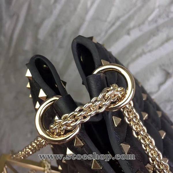 最高等級Valentino華倫天奴專櫃新款女士挎包彩印VLTN,GARAVANI ROCKSTUD SPIKE 大號0120L範冰冰同款手袋包袋採用柔軟小羊皮製造菱格紋刺繡blpj13553 6 最高等級Valentino華倫天奴專櫃新款女士挎包彩印VLTN,GARAVANI ROCKSTUD SPIKE 大號0120L範冰冰同款手袋包袋採用柔軟小羊皮製造菱格紋刺繡blpj13553
