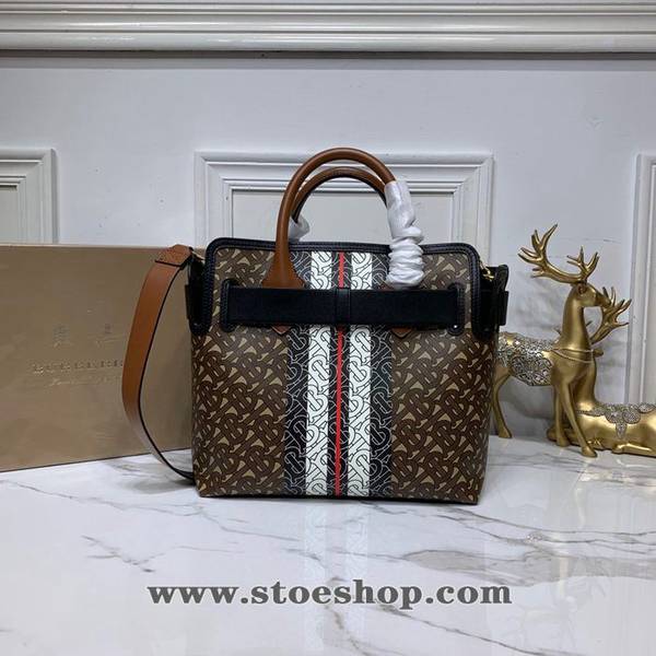 高仿名牌包burberry貝爾特包敞口式托特包款「The Belt 貝爾特包」柔軟的雙色皮革打造blpj13568 2 高仿名牌包burberry貝爾特包敞口式托特包款「The Belt 貝爾特包」柔軟的雙色皮革打造blpj13568