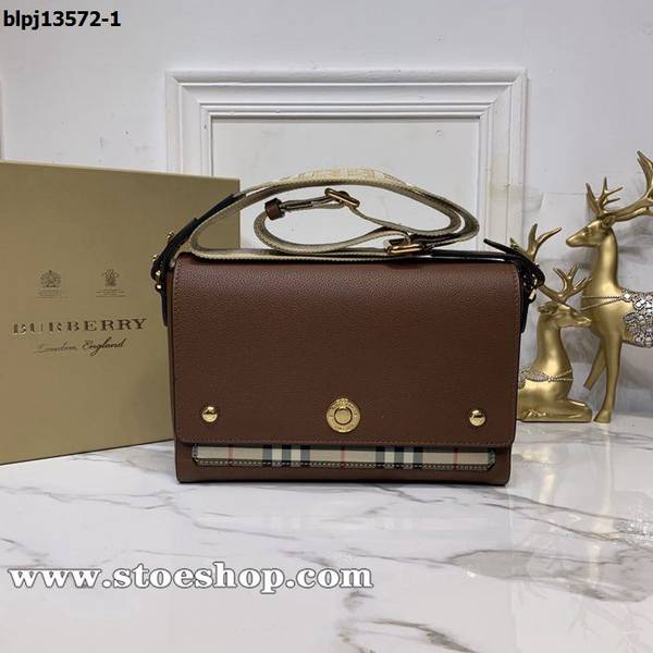 高仿包burberry斜背包粒紋皮革與 Vintage 復古格紋打造肩背包或手拿包blpj13572 1 高仿包burberry斜背包粒紋皮革與 Vintage 復古格紋打造肩背包或手拿包blpj13572