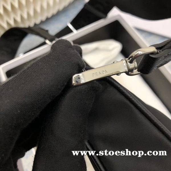 高仿網台灣prada頂級原單Prada新款nylon Hobo手拎/腋下包blpj13624 3 高仿網台灣prada頂級原單Prada新款nylon Hobo手拎/腋下包blpj13624