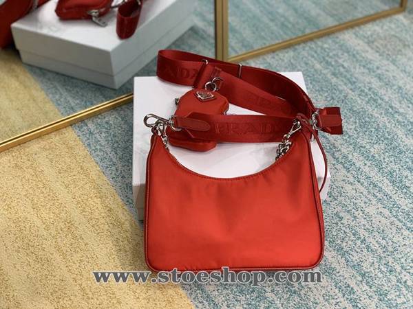 奢侈品1:1prada紅色頂級原單Prada新款nylon Hobo手拎/腋下包blpj13625 2 奢侈品1:1prada紅色頂級原單Prada新款nylon Hobo手拎/腋下包blpj13625