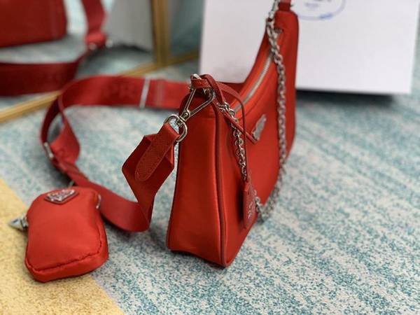 奢侈品1:1prada紅色頂級原單Prada新款nylon Hobo手拎/腋下包blpj13625 5 奢侈品1:1prada紅色頂級原單Prada新款nylon Hobo手拎/腋下包blpj13625