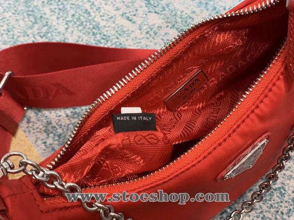 奢侈品1:1prada紅色頂級原單Prada新款nylon Hobo手拎/腋下包blpj13625 8 奢侈品1:1prada紅色頂級原單Prada新款nylon Hobo手拎/腋下包blpj13625