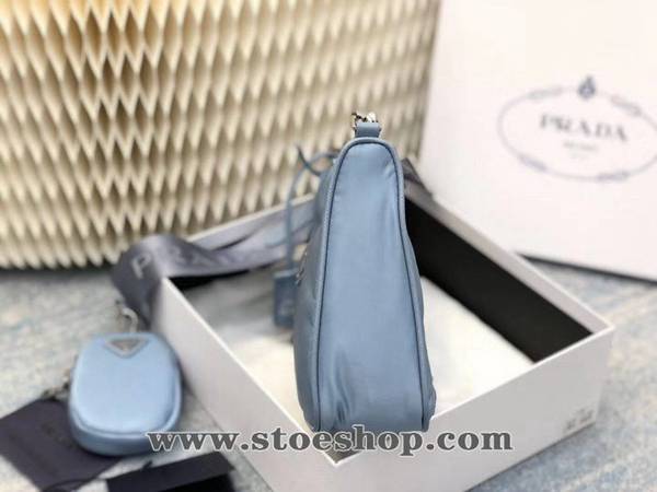 高仿精品prada霧霾藍頂級原單Prada新款nylon Hobo手拎/腋下包blpj13627 2 高仿精品prada霧霾藍頂級原單Prada新款nylon Hobo手拎/腋下包blpj13627