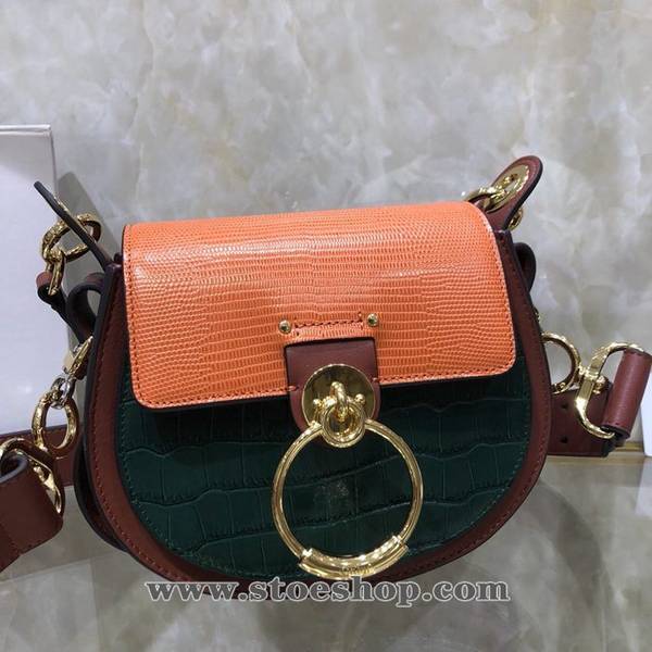 高仿A貨chloeChloe本季新品“Tess”單肩包馬術風格採用鱷魚紋皮革、蜥蜴紋皮革和光滑皮革精製而成blpj13748 2 高仿A貨chloeChloe本季新品“Tess”單肩包馬術風格採用鱷魚紋皮革、蜥蜴紋皮革和光滑皮革精製而成blpj13748