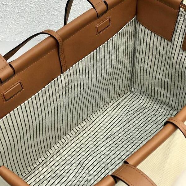 頂級原單LOEWE羅意威專櫃新品特色米白色布包cushion tote bag進口帆布搭配進口小牛皮blpj13778