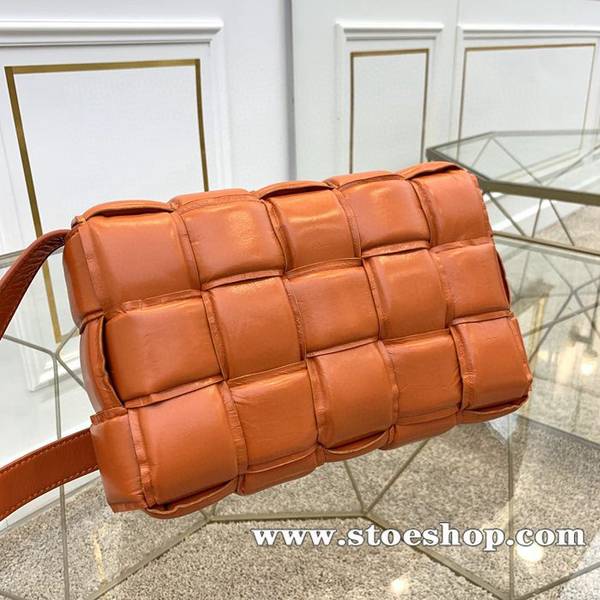原單A貨BOTTEGA VENETACassette全皮枕頭包 Bottega Veneta立體格子柔軟高級小牛皮blpj13809 3 原單A貨BOTTEGA VENETACassette全皮枕頭包 Bottega Veneta立體格子柔軟高級小牛皮blpj13809