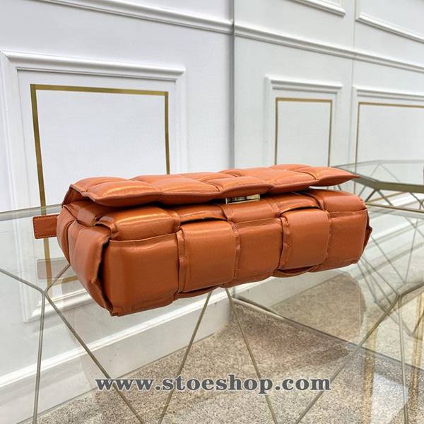 原單A貨BOTTEGA VENETACassette全皮枕頭包 Bottega Veneta立體格子柔軟高級小牛皮blpj13809 4 原單A貨BOTTEGA VENETACassette全皮枕頭包 Bottega Veneta立體格子柔軟高級小牛皮blpj13809