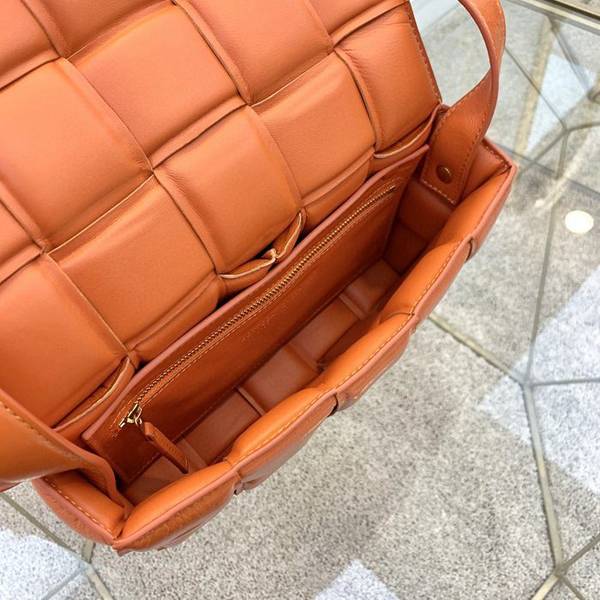 原單A貨BOTTEGA VENETACassette全皮枕頭包 Bottega Veneta立體格子柔軟高級小牛皮blpj13809 9 原單A貨BOTTEGA VENETACassette全皮枕頭包 Bottega Veneta立體格子柔軟高級小牛皮blpj13809