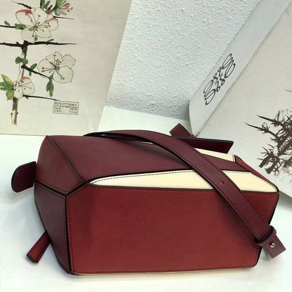 高仿LOEWE酒紅拼白Puzzle 羅意威進口西班牙小牛皮blpj13830
