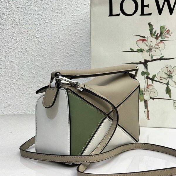 高仿奢侈品LOEWE杏／綠PUZZLEblpj13864