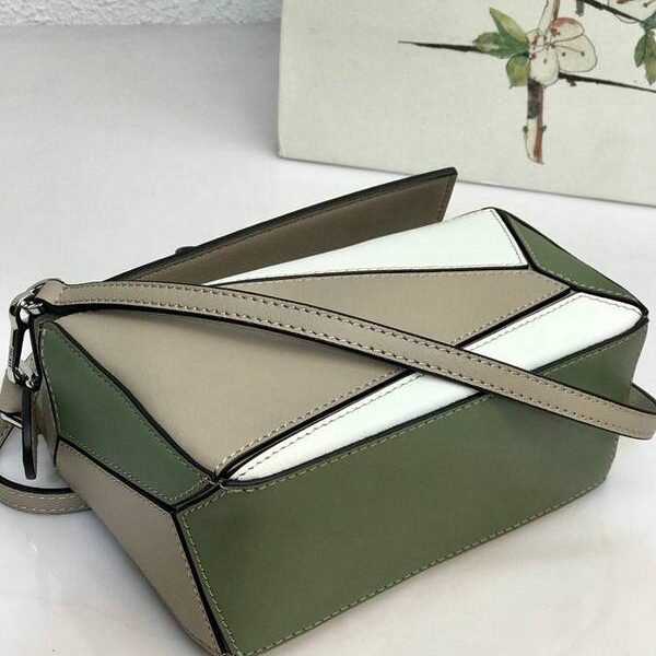 高仿奢侈品LOEWE杏／綠PUZZLEblpj13864
