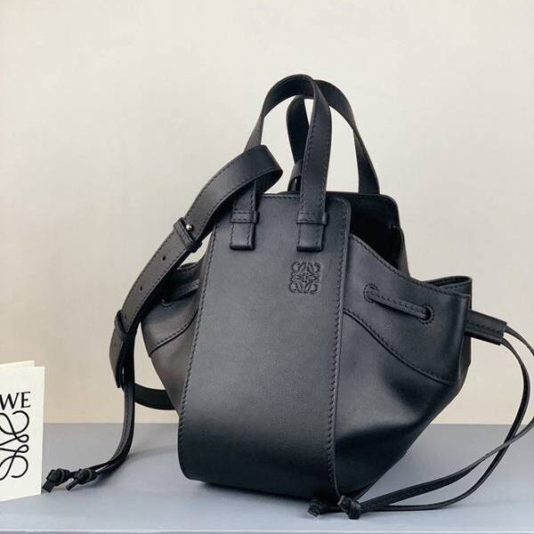 高仿LOEWEhammock小號3046A 黑色獨特拉繩式開口一級牛皮blpj13898