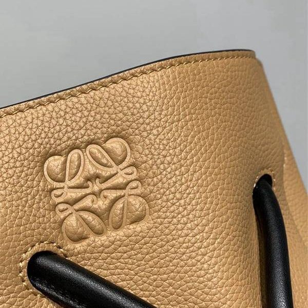 高仿LOEWE Flamenco Knot托特包