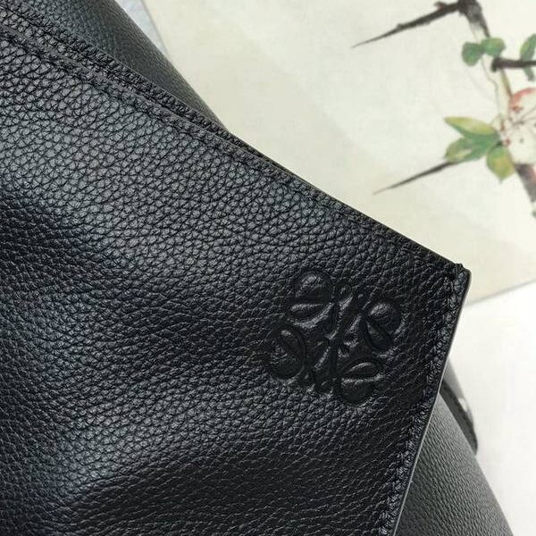 時尚a貨LOEWEAnton sling系列胸包柔軟粒面小牛皮blpj14027