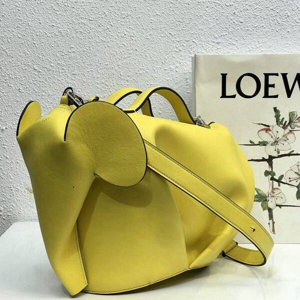 奢侈品a貨LOEWE最走秀款大象進囗小牛皮拼接而成blpj14028
