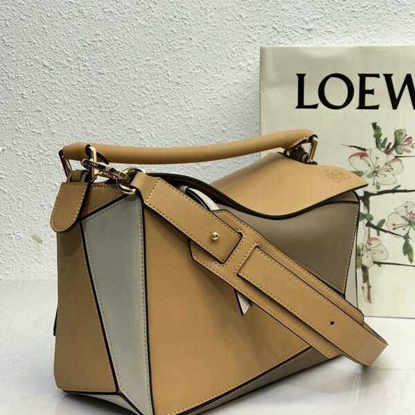 奢侈品高仿LOEWEPuzzle Bag10171棕/白blpj14084