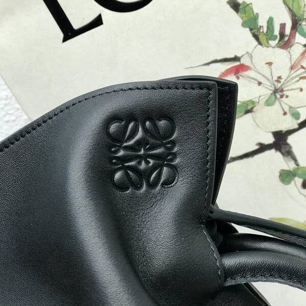 高仿原單LOEWEFlamenco clutch系列福袋小牛皮blpj14088