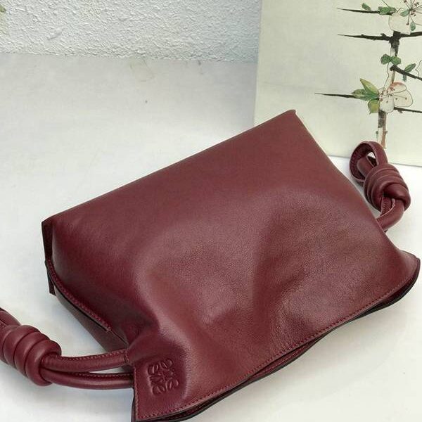 原單奢侈品LOEWEFlamenco 迷你福袋柔軟細膩小牛皮blpj14096
