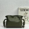 原單複製LOEWEFlamenco 迷你福袋柔軟細膩小牛皮blpj14098