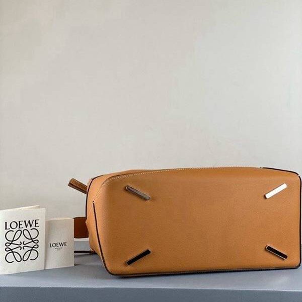 最高等級A貨LOEWEpuzzle36cm2020春夏款 柔軟天然牛皮blpj14196 13 最高等級A貨LOEWEpuzzle36cm2020春夏款 柔軟天然牛皮blpj14196
