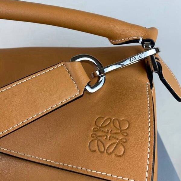 最高等級A貨LOEWEpuzzle36cm2020春夏款 柔軟天然牛皮blpj14196 15 最高等級A貨LOEWEpuzzle36cm2020春夏款 柔軟天然牛皮blpj14196