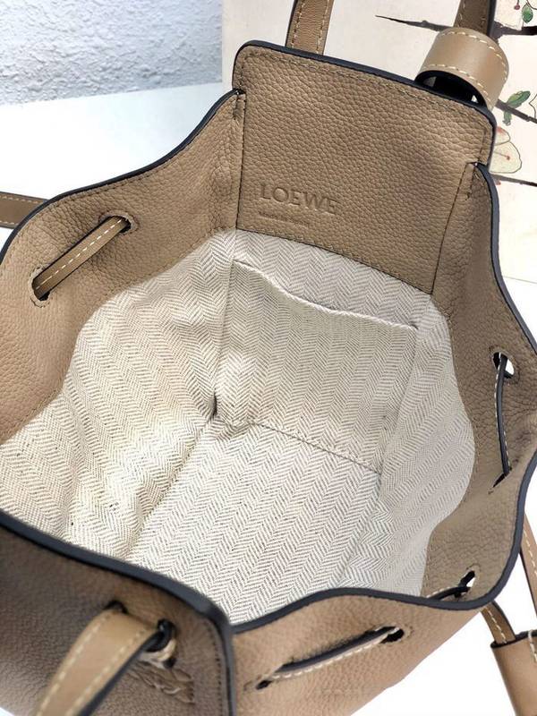 高仿包包 LOEWE 卡其荔枝紋mini hammock bag 托特包 7 高仿包包 LOEWE 卡其荔枝紋mini hammock bag 托特包