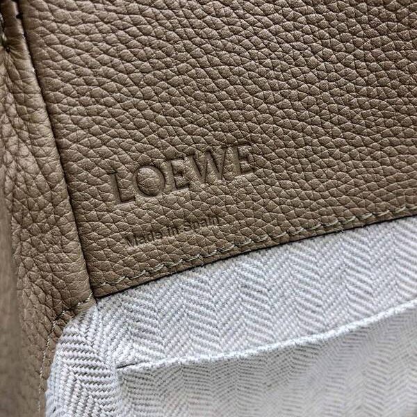 高仿包包 LOEWE 卡其荔枝紋mini hammock bag 托特包 15 高仿包包 LOEWE 卡其荔枝紋mini hammock bag 托特包