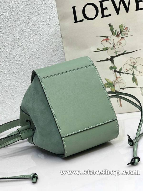 高仿網台灣 LOEWE薄荷綠mini hammock bag吊床包 3 高仿網台灣 LOEWE薄荷綠mini hammock bag吊床包