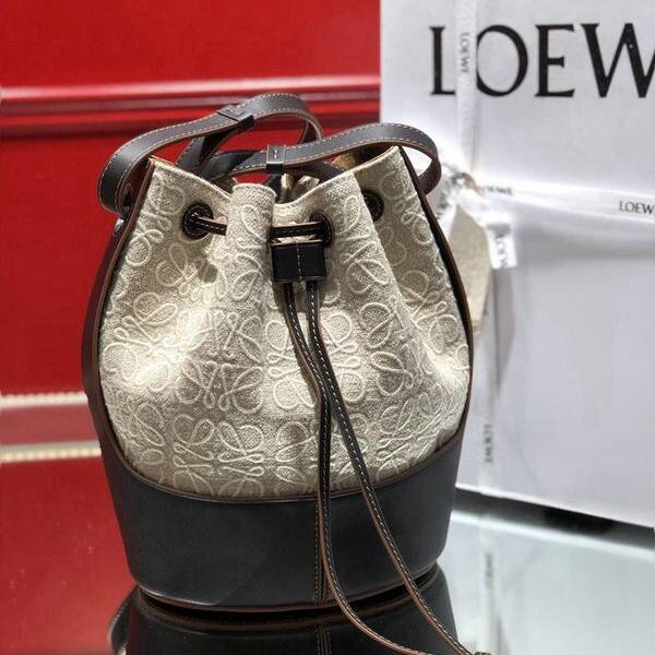 奢侈品1：1LOEWE進口面料LowBalloon氣球包2020大熱【氣球水桶包】小牛皮blpj14258