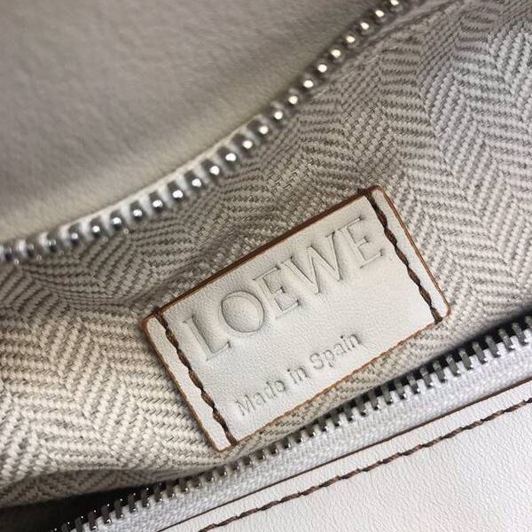 頂級原單LOEWEPuzzle bag 最新珍珠白blpj14289 15 頂級原單LOEWEPuzzle bag 最新珍珠白blpj14289