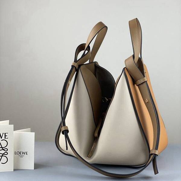 時尚a貨LOEWEHammock bag吊床包blpj14298