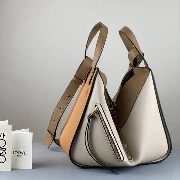 時尚a貨LOEWEHammock bag吊床包blpj14298