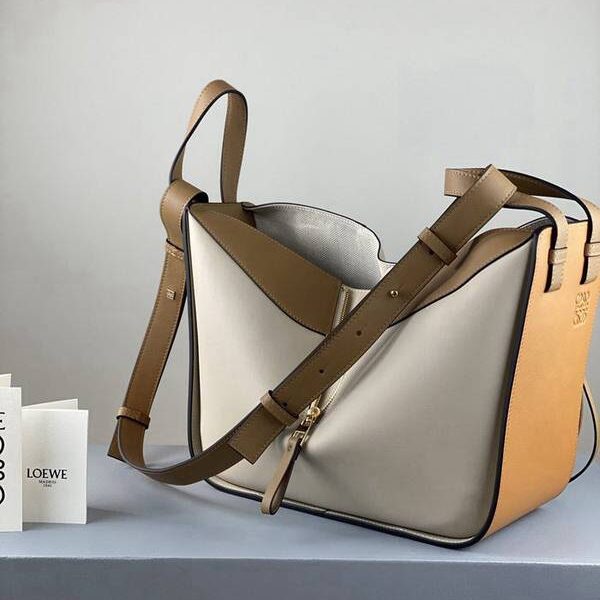 時尚a貨LOEWEHammock bag吊床包blpj14298