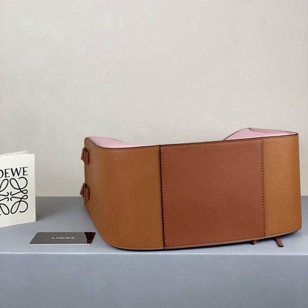 高仿包包LOEWE焦糖櫻花粉Loewe hammock西班牙小牛皮blpj14301