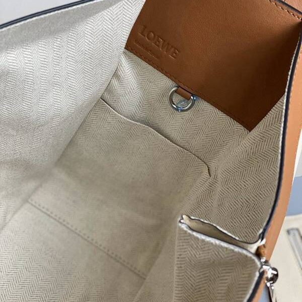 奢侈品1：1LOEWE牛奶粉 Loewe hammock專櫃同步最新版本西班牙小牛皮blpj14303