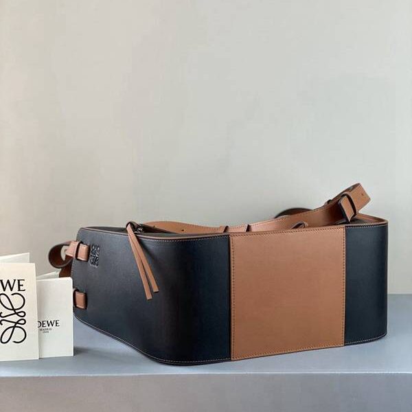 最高等級A貨LOEWEHammock bag 吊床包定制級小牛皮blpj14309
