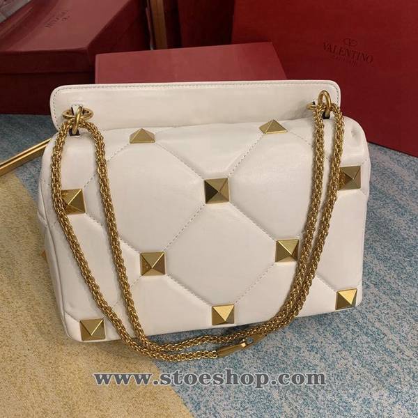奢侈品ValentinoValentino Garavani Roman Stud 納帕羊皮革鏈條包blpj14354 2 奢侈品ValentinoValentino Garavani Roman Stud 納帕羊皮革鏈條包blpj14354