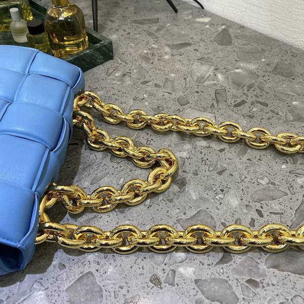 A貨之家BOTTEGA VENETA天藍色鏈條枕頭包padded 枕頭包blpj14368 5 A貨之家BOTTEGA VENETA天藍色鏈條枕頭包padded 枕頭包blpj14368