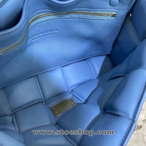 A貨之家BOTTEGA VENETA天藍色鏈條枕頭包padded 枕頭包blpj14368 8 A貨之家BOTTEGA VENETA天藍色鏈條枕頭包padded 枕頭包blpj14368