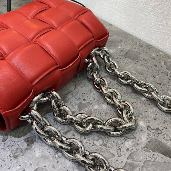 高仿網台灣BOTTEGA VENETA女王紅鏈條枕頭包padded 枕頭包blpj14370 5 高仿網台灣BOTTEGA VENETA女王紅鏈條枕頭包padded 枕頭包blpj14370