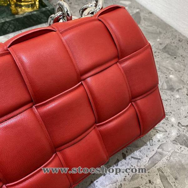 高仿網台灣BOTTEGA VENETA女王紅鏈條枕頭包padded 枕頭包blpj14370 6 高仿網台灣BOTTEGA VENETA女王紅鏈條枕頭包padded 枕頭包blpj14370