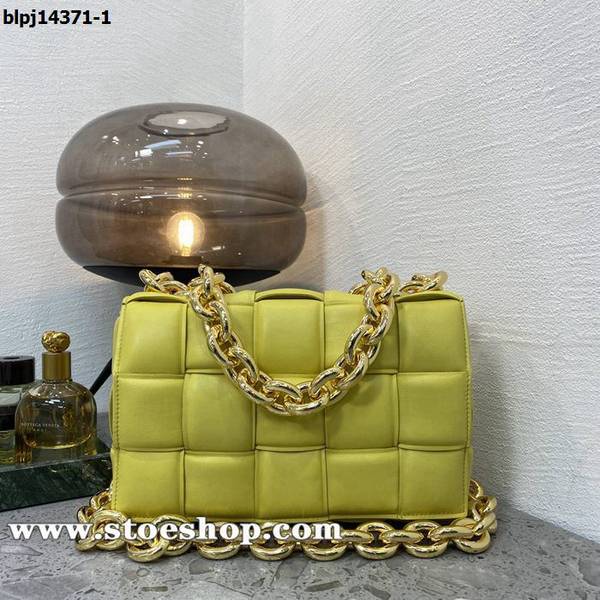 奢侈品1：1BOTTEGA VENETA檸檬黃鏈條枕頭包padded 枕頭包blpj14371