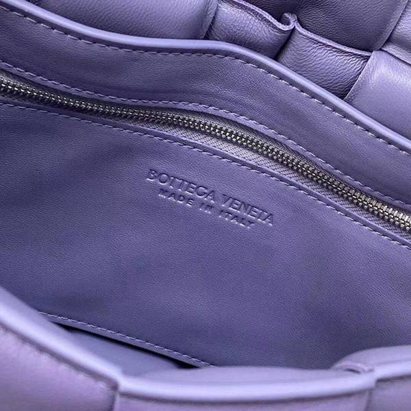原單1:1BOTTEGA VENETA薰衣草色鏈條枕頭包padded 枕頭包blpj14376 9 原單1:1BOTTEGA VENETA薰衣草色鏈條枕頭包padded 枕頭包blpj14376