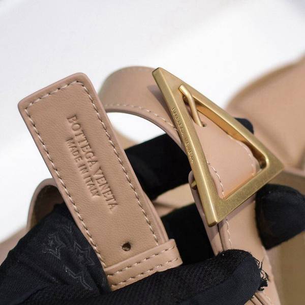 頂級1:1 BOTTEGA VENETA羊皮奶茶色 Cassette全皮枕頭包 5 頂級1:1 BOTTEGA VENETA羊皮奶茶色 Cassette全皮枕頭包