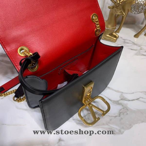 奢侈品a貨Valentino Garavani mini 皮革單肩包 6 奢侈品a貨Valentino Garavani mini 皮革單肩包