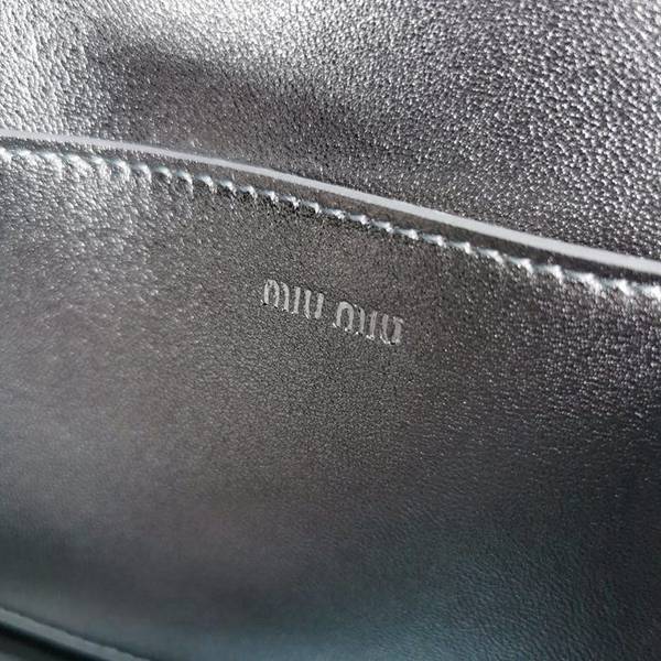高仿奢侈品miumiu銀灰5BH099,頂級進口Matelasse小羊皮材質blpj14429 7 高仿奢侈品miumiu銀灰5BH099,頂級進口Matelasse小羊皮材質blpj14429